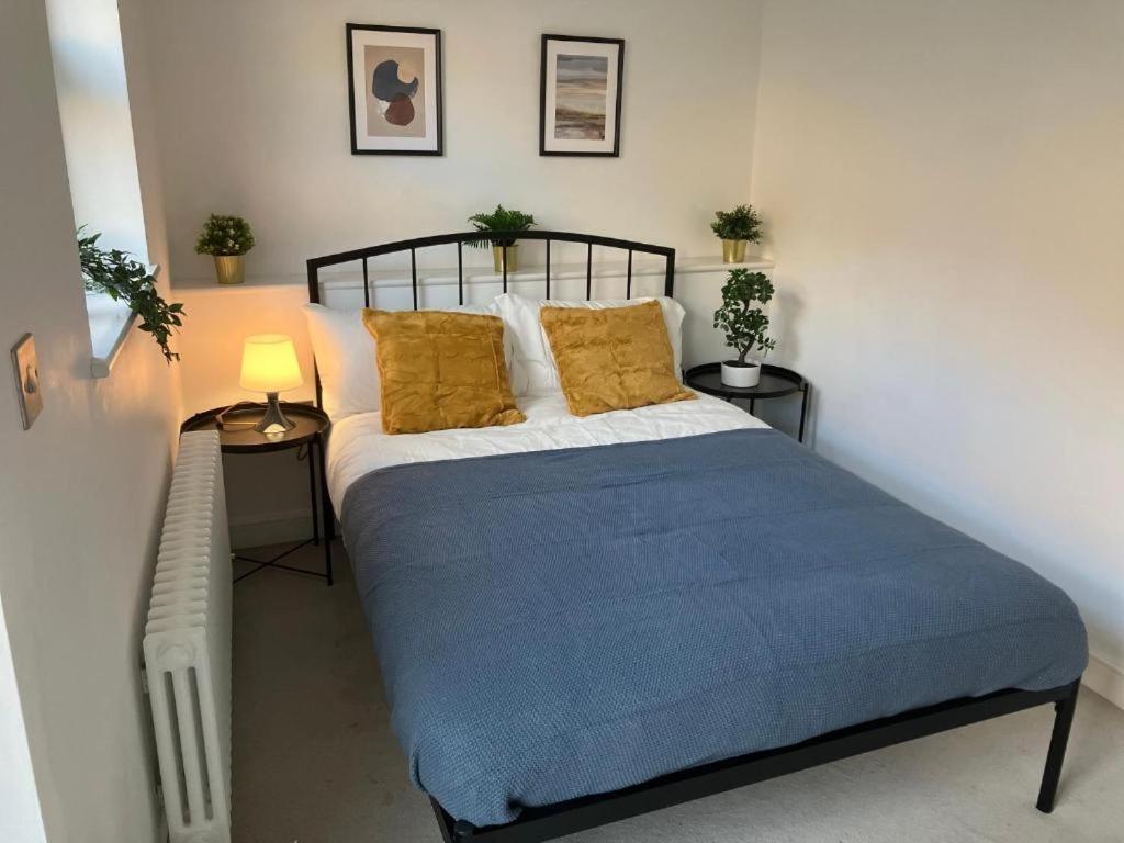Appartamento Awesome Refurbished 1 Bed Flat Few Steps To High St ! - 2 East House Epsom Esterno foto